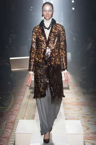 Look 31
